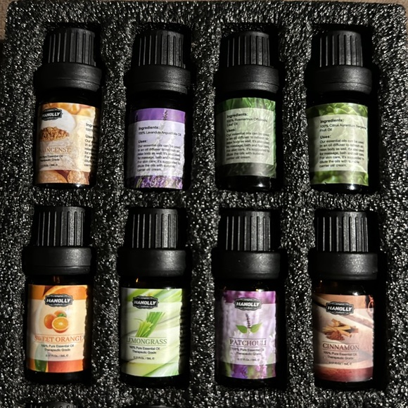 Essential Oils Aromatherapy Set of 12 - Picture 4 of 5